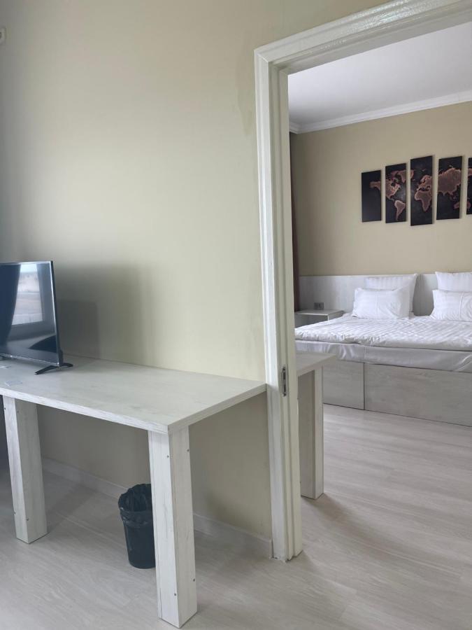 Aktau Airport Hotel Экстерьер фото